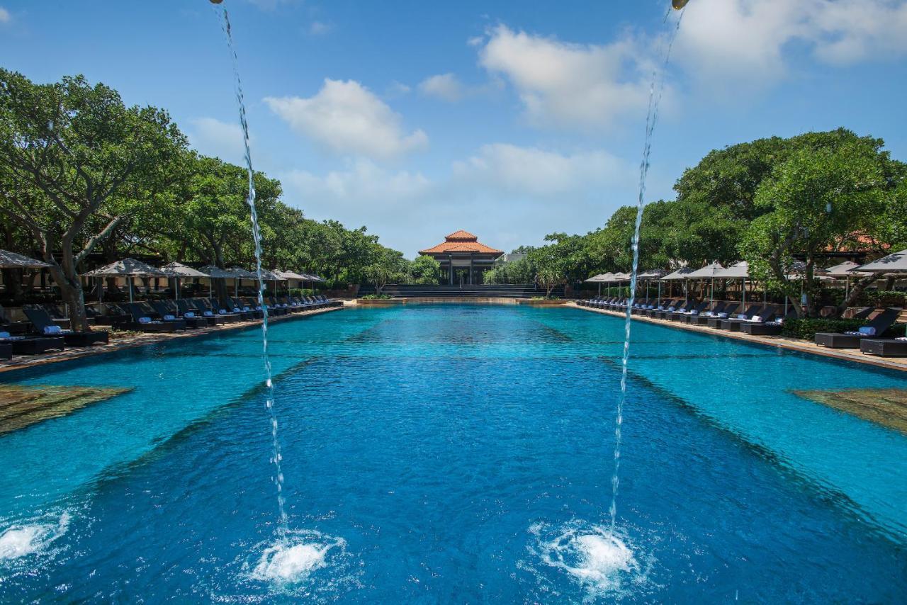The Capital Zimbali Hotel Ballito Exterior photo The pool at the Taj Bengal